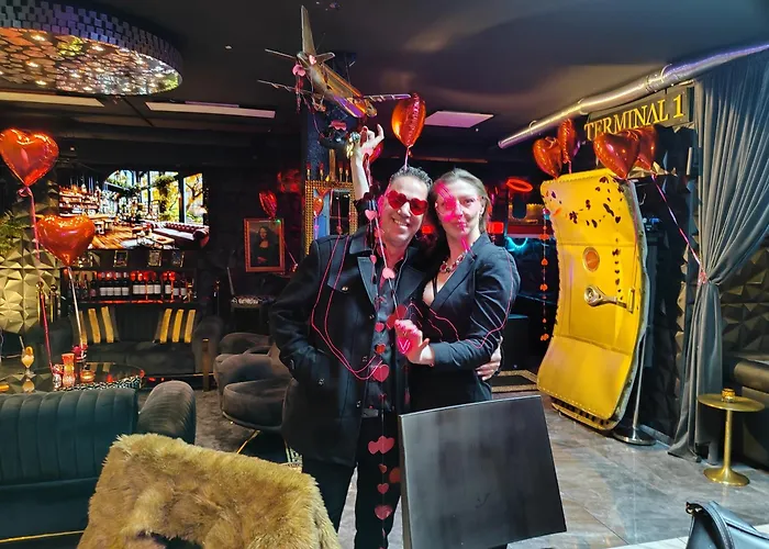 Terminal 1 بيت ضيافة *